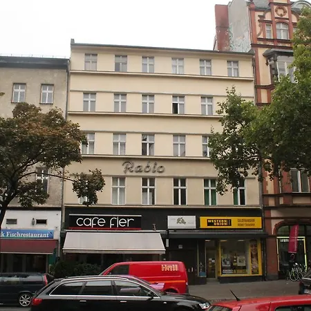 Come 2 Friends Apartmenthaus شقة فندقية 2*